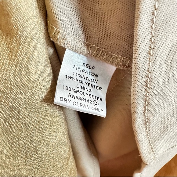 London Times Gold Metallic Tiered Ruffle Cocktail Dress Women’s Size 10 - Picture 7 of 11